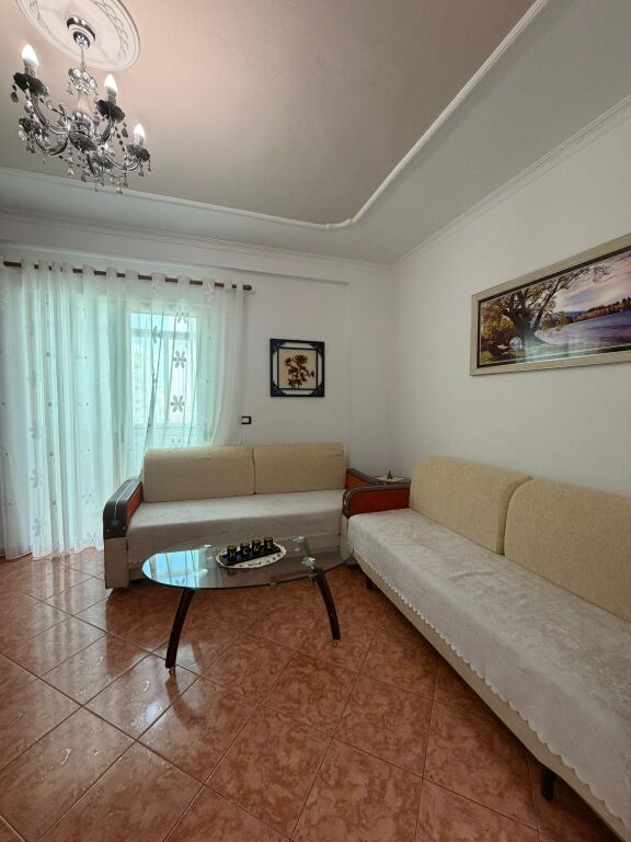 Jepet me qera apartament 2+1