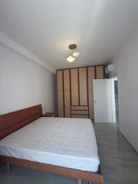 Jepet me Qera Apartament 1+1 – Zogu i Zi