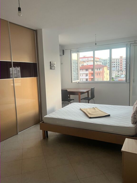 Apartament 2+1 per qera Astir Vila L