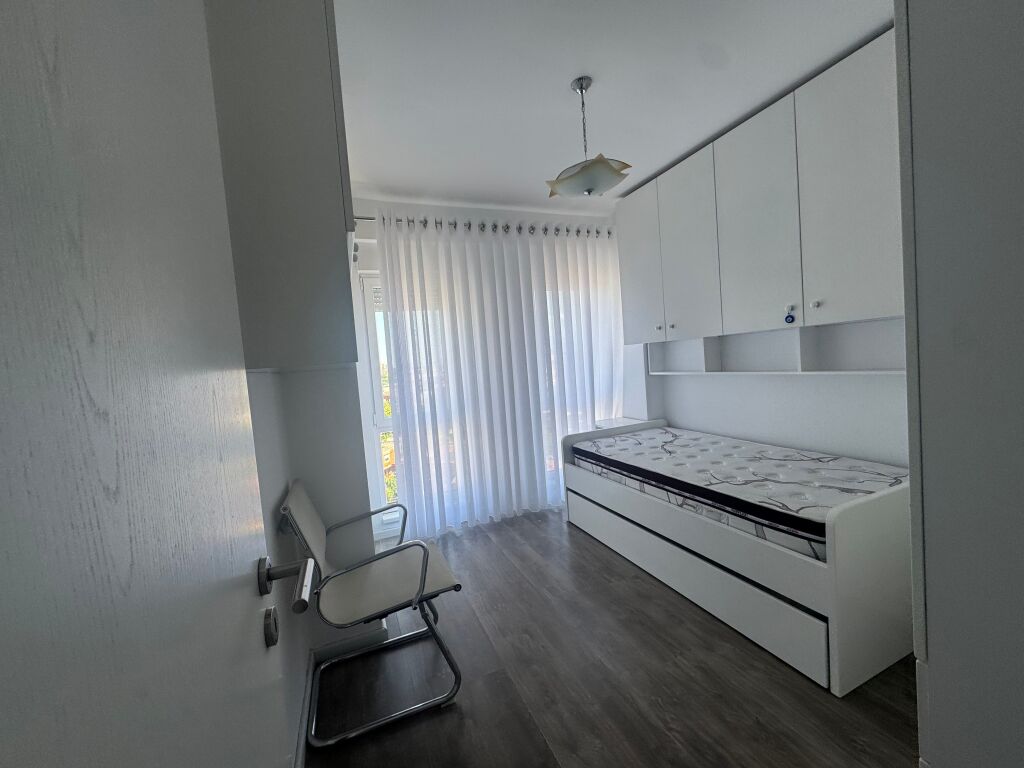 Apartament 2+1 me qira tek Kontakti tek 22 Dhjetori!