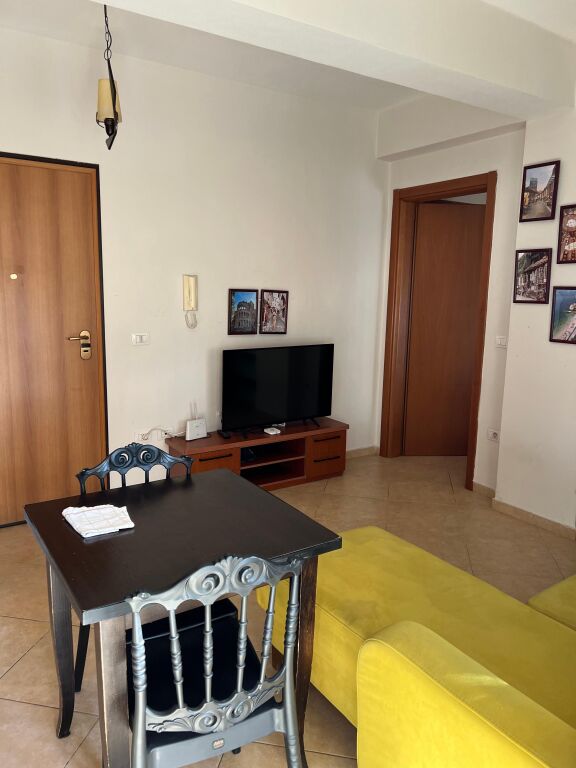 APPARTAMENTO 1+1. 45000 LEKE.DON BOSKO