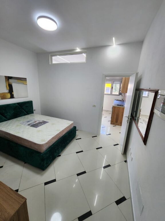 Apartament 1+1 i mobiluar në Plazh, Durrës!