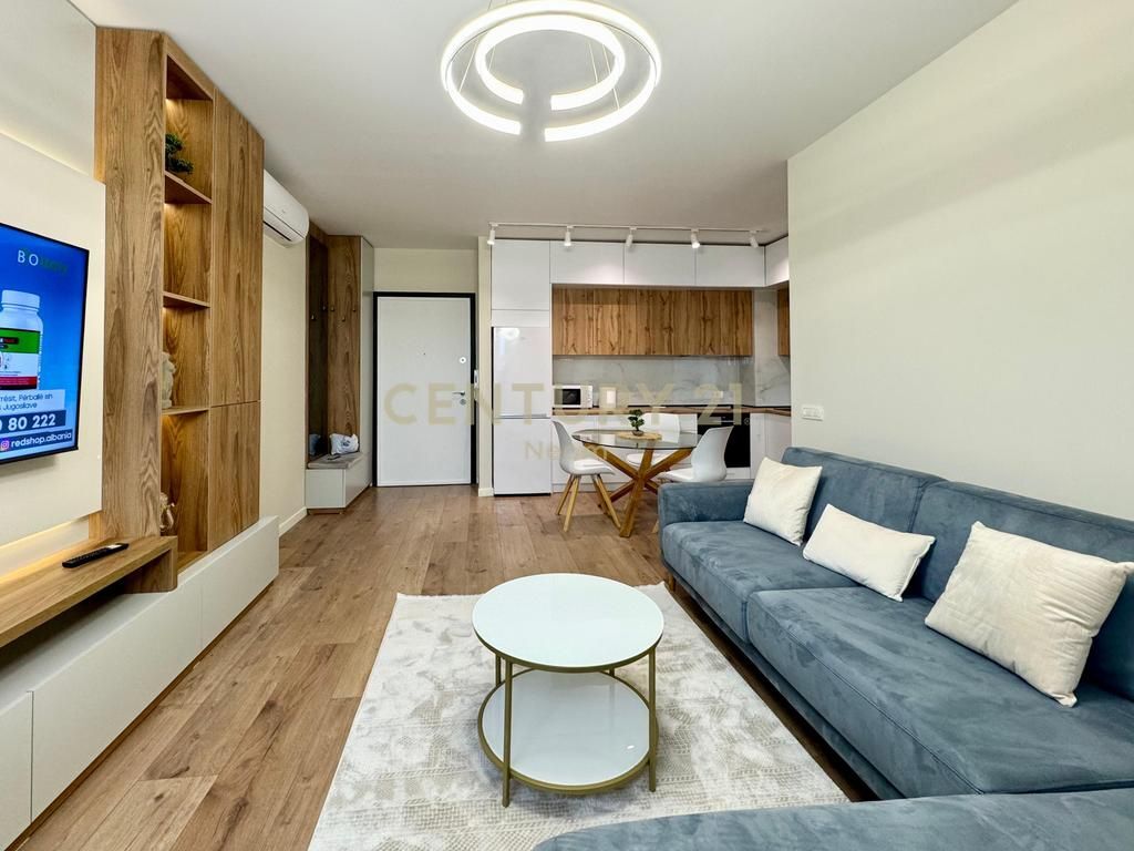 Appartamento 2+1 In Affitto nella Nuova Anello, Tirana - 680€ | 80 m²