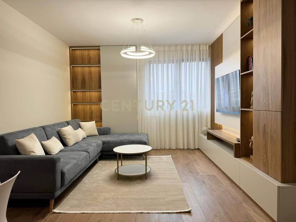 Appartamento 2+1 In Affitto nella Nuova Anello, Tirana - 680€ | 80 m²
