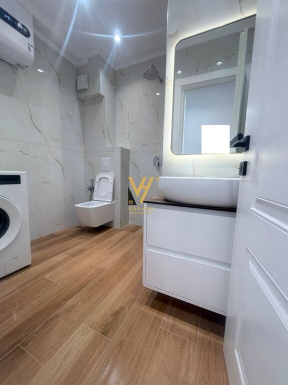 JEPET APARTAMENT 1+1+BLK ME QERA TE 21 DHJETORI 70.000 LEKE