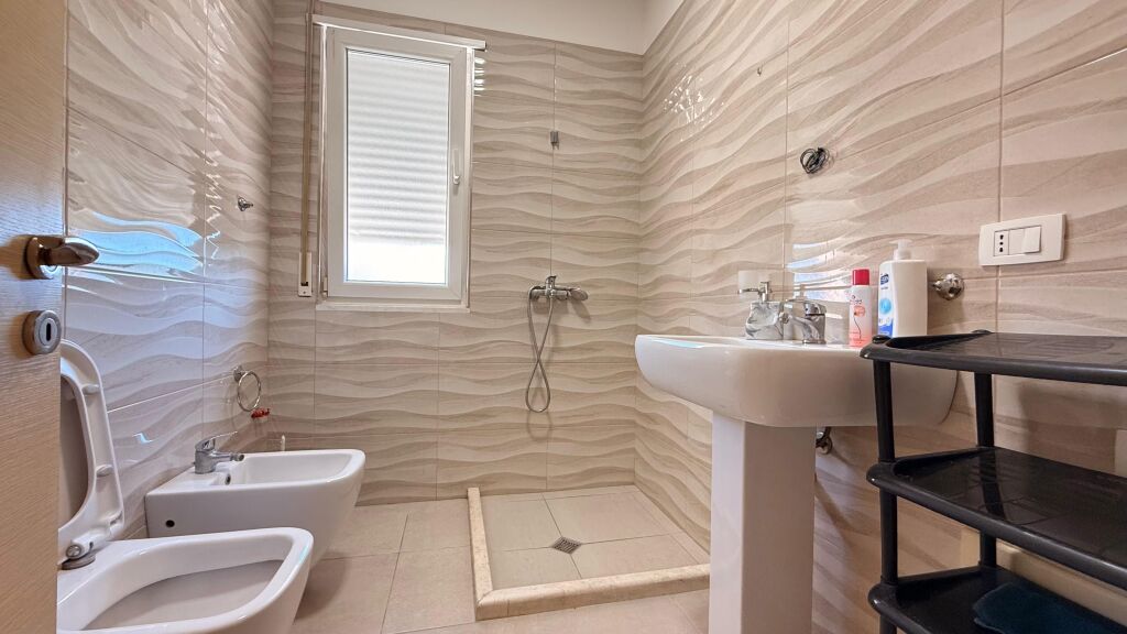 🏡 Apartment 2+1 for Rent on Ferit Xhajko Street (former Durrës Restaurant), Tirana 📍
