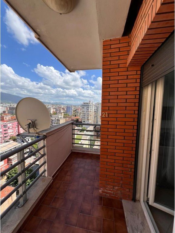 Apartament 2+1+2 me Qira te Rruga e Barrikadave, pranë Prokurorisë!