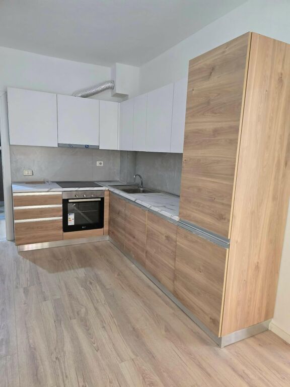 For rent Apartment 2+1, 5 Maj street behind Concord Center 500 euro