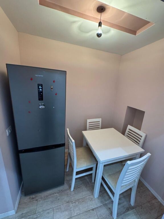 🏡 *Apartament 1+1 me qira tek 21 Dhjetori*