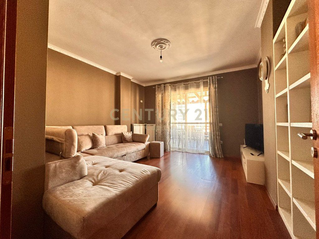Apartament 2+1 per shitje ne Astir