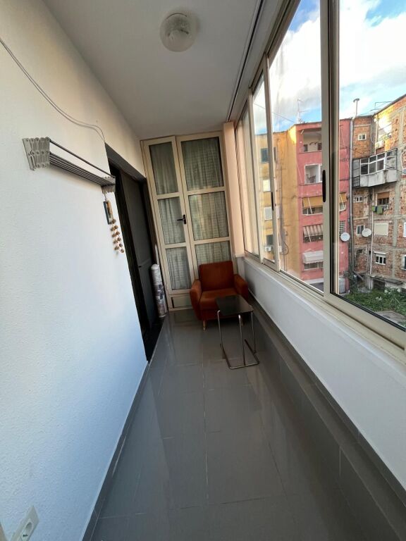 🏡 JEPET ME QIRA APARTAMENT 2+1📍 Rruga e Kosovarëve - Widok 4