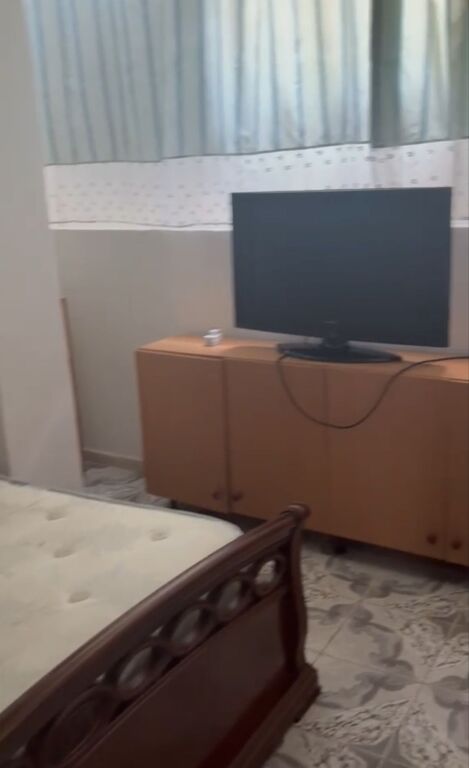 Rent | Vilë 2 + 1 | Spitali Amerikan 2 | 400 €/month