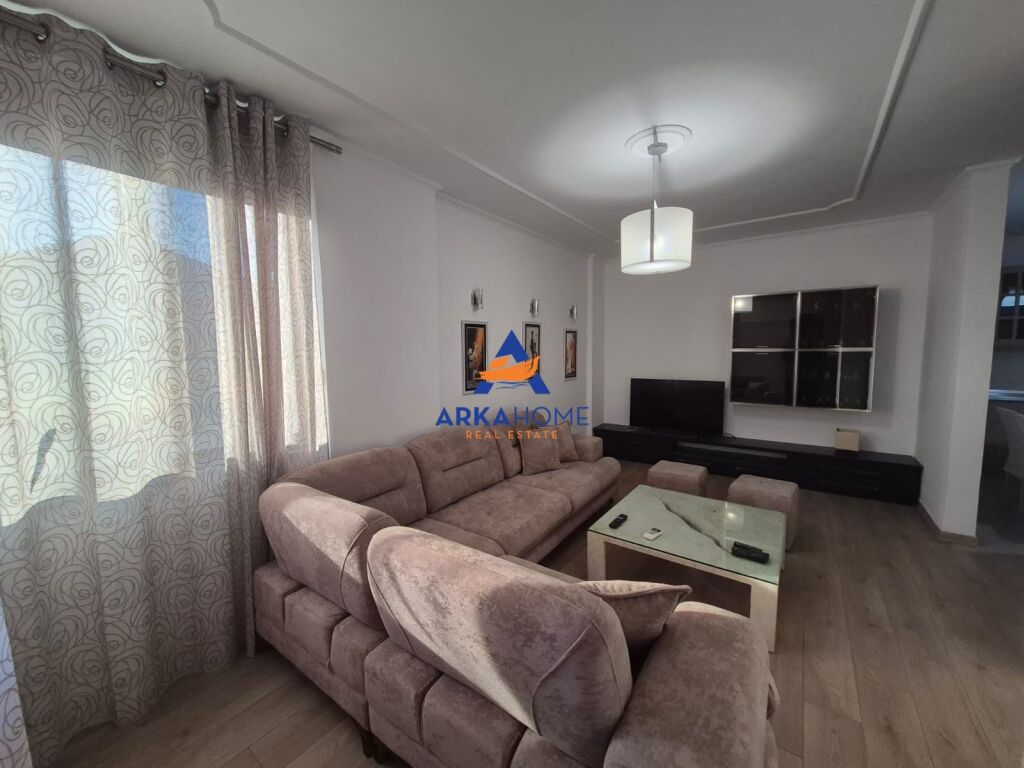 APPARTAMENTO IN AFFITTO 1+1+BALCONE "MINISTERO DELLA GIUSTIZIA, VIALONE ZOGU I PARË" 1000 EURO