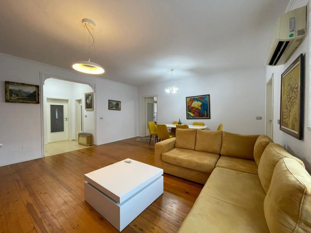 2+1 apartment for rent on Kosovareve Street.