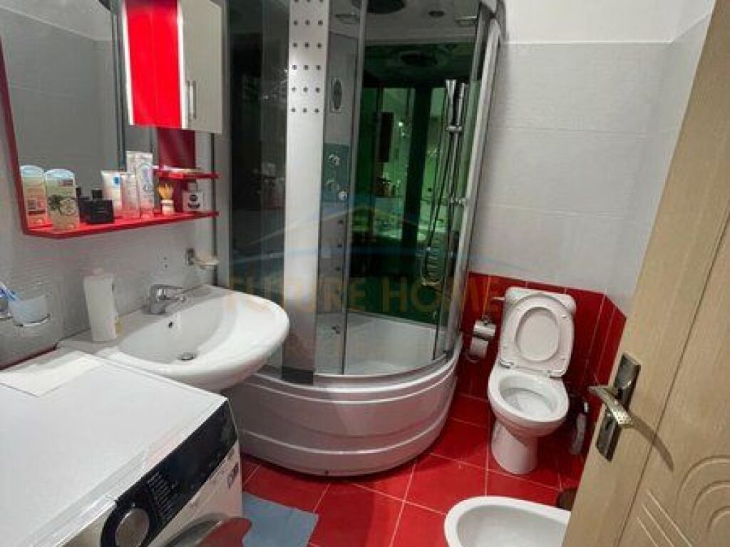 In vendita, Appartamento 2+1+2, Zogu i Zi, Tirana.