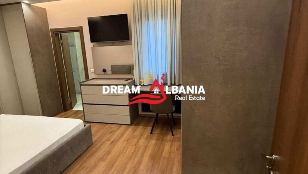 Jepet Apartament 2+1+2 me qera Tek Kompleks Arlis, Farmacia 10 (42215598)