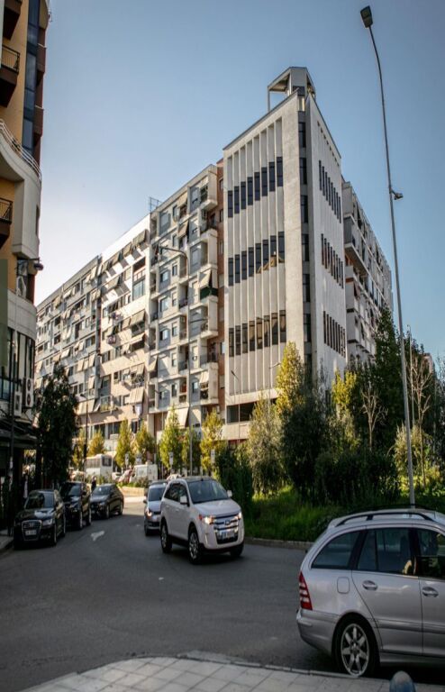 🏢 ICONIC PROPERTY FOR RENT