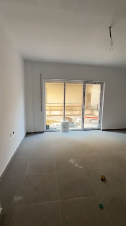 Apartment 2+1+ veranda for sale Eleonora Kodra e Diellit !