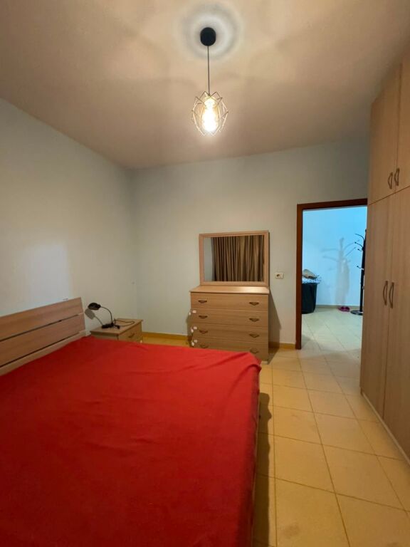 APARTAMENT 2+1 ME QIRA TE KRISTALI 45.000 leke