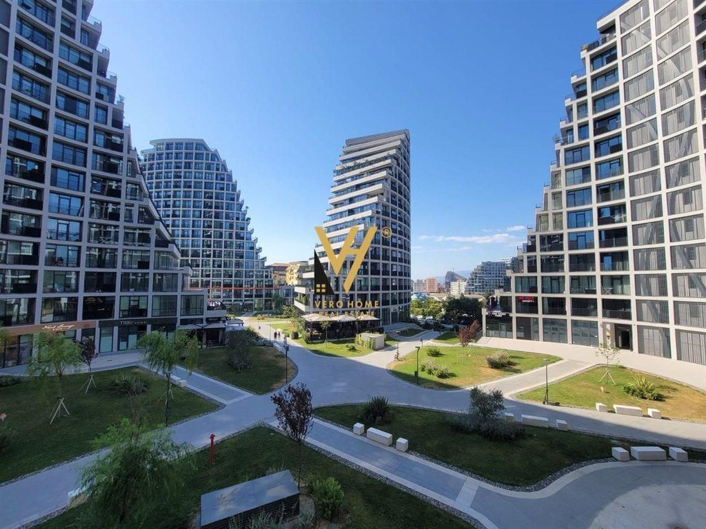 OFFICE 131 M2 FOR RENT AT LAKE VIEW 2,000 EURO