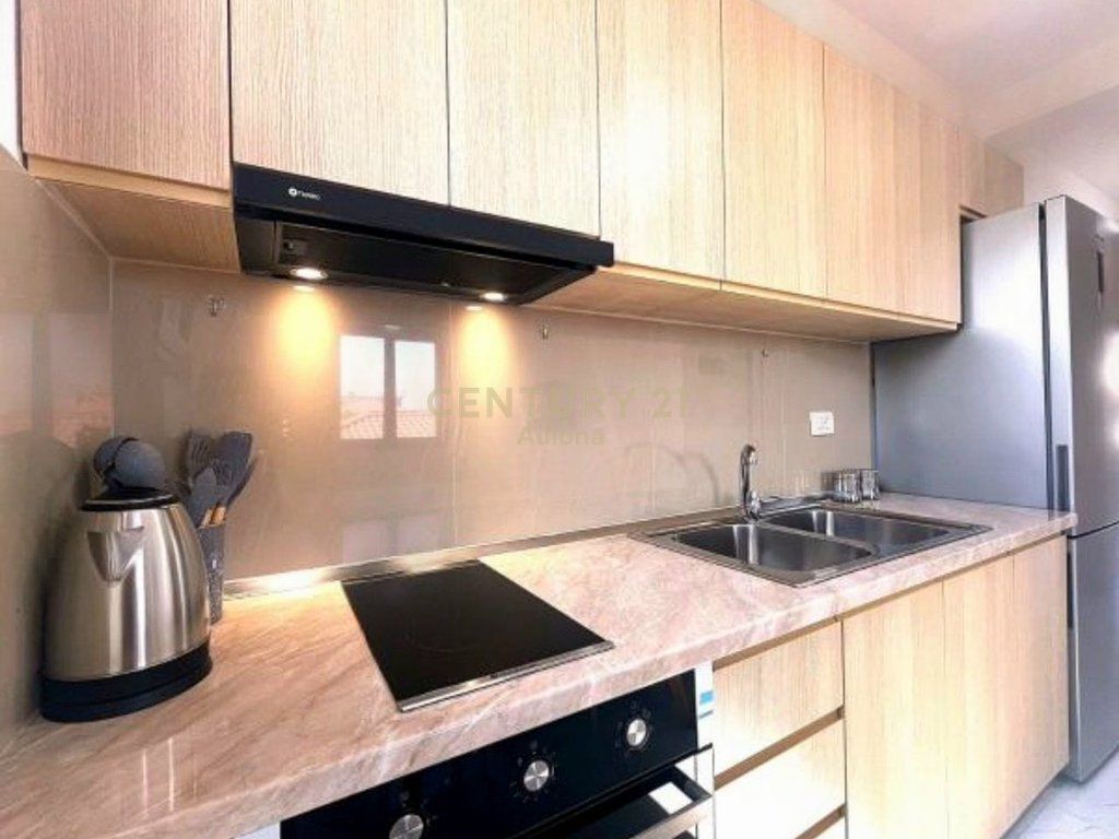 Three studios for rent in a private building near the former train station
