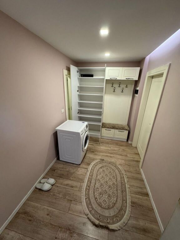 🏡 *Apartament 1+1 me qira tek 21 Dhjetori*