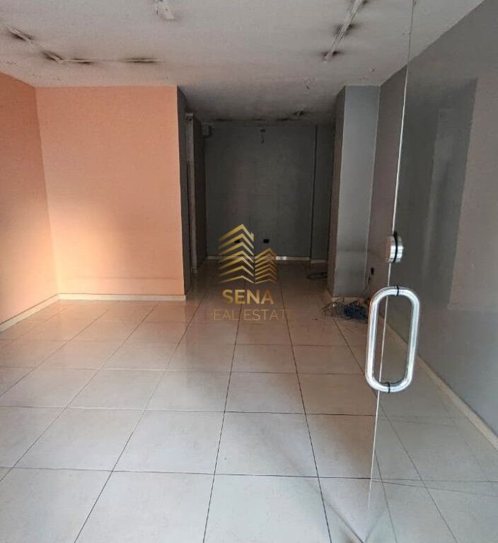 Rent, Business premises, Bardhyl Street, 80,000 Lek