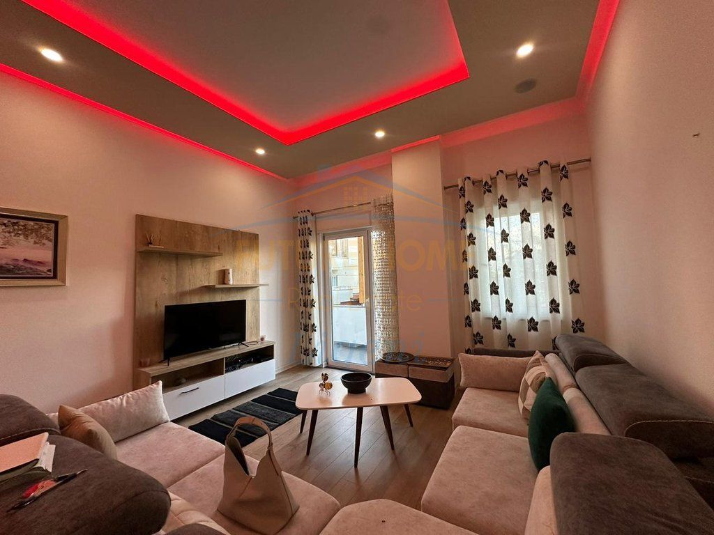 Affitto, Appartamento 2+1, Lago Secco, Tirana.