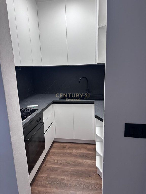 Apartament 1+1 Me Qira te Rruga Durresit