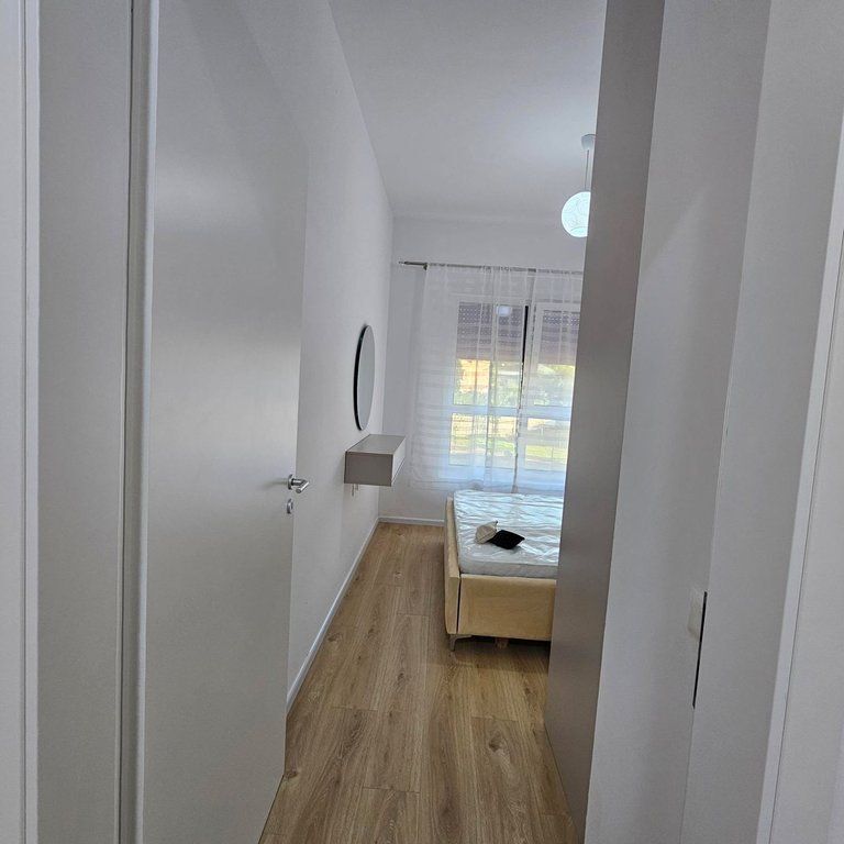 APARTAMENT 1+1+POST PARKIMI ME QIRA - ALI DEMI