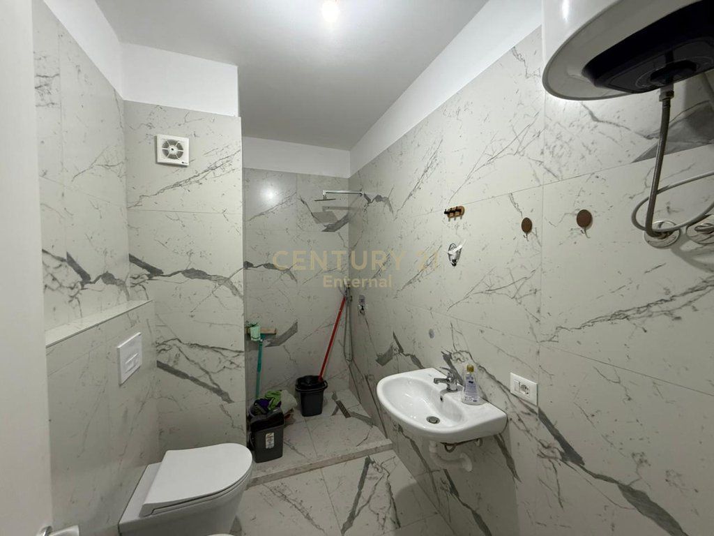 Apartament 2+1+2 per Zyra te Shkolla e Bashkuar