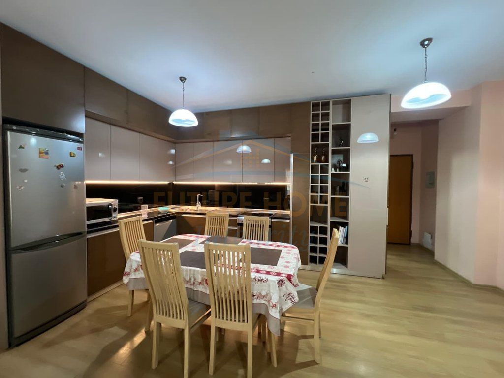Qera, Apartament 2+1+2, Zogu i Zi, Tiranë.