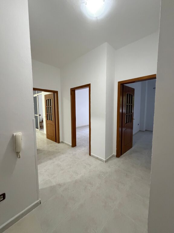 Apartment 2+1- For rent- Kavaja Street