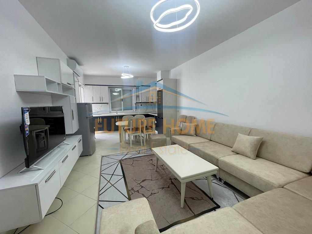 Qera, Apartament 2+1+2, Fresk