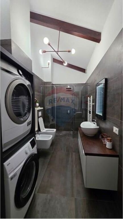 Apartament - Për Qira - Secret Garden Rezidencë, Tiranë