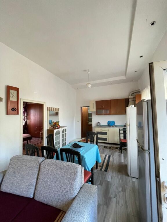 Casa privata 2+1, ex mensa di Durazzo!
