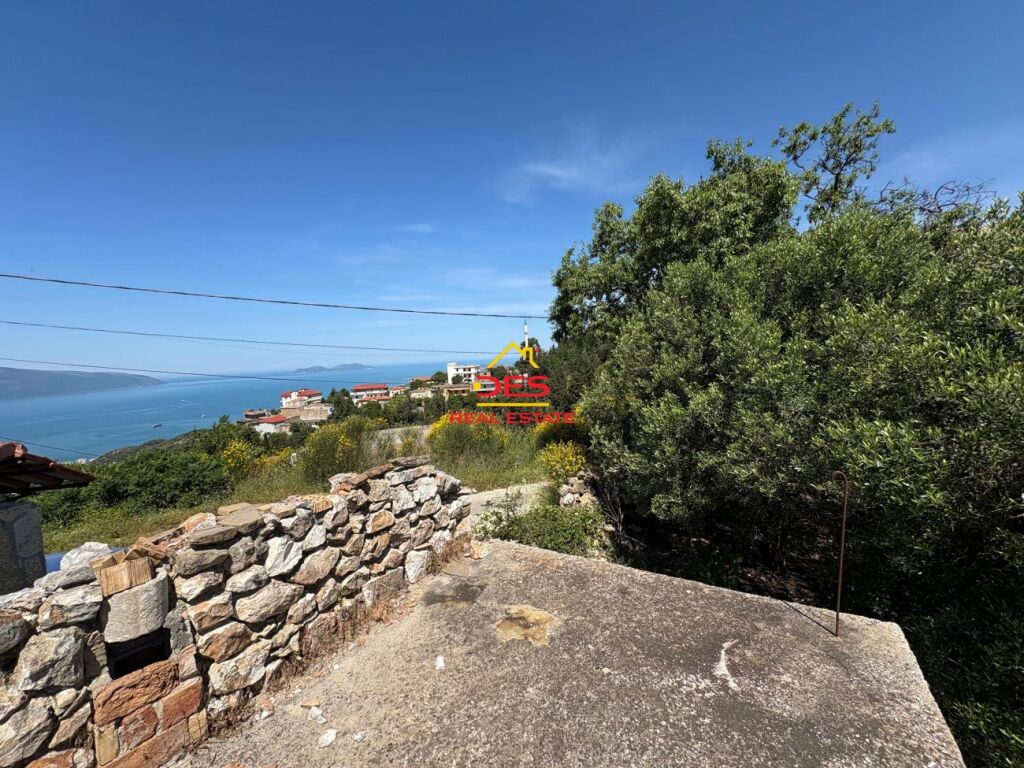 Terreno + Vecchia casa Kanine Villaggio