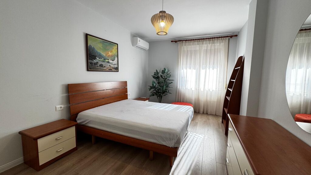 Apartment 1+1 for rent near the Artistic High School