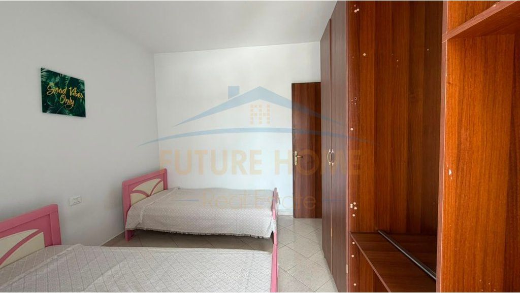 Shitet Apartament 3+1+2 ne Astir, Unaza e Re