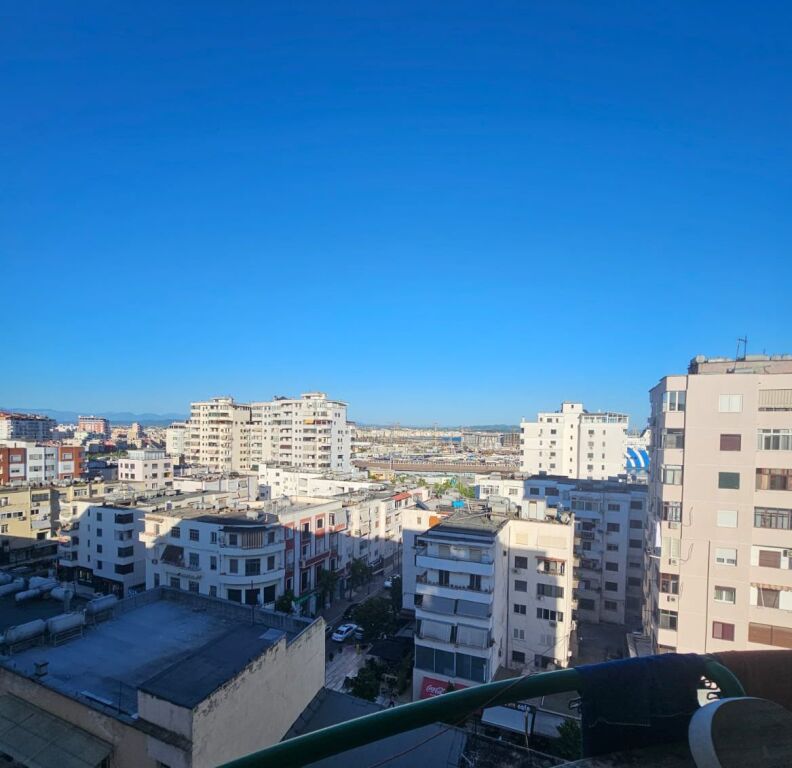 Appartamento 2+1+2 in affitto vicino a Flagship Center, Durrës