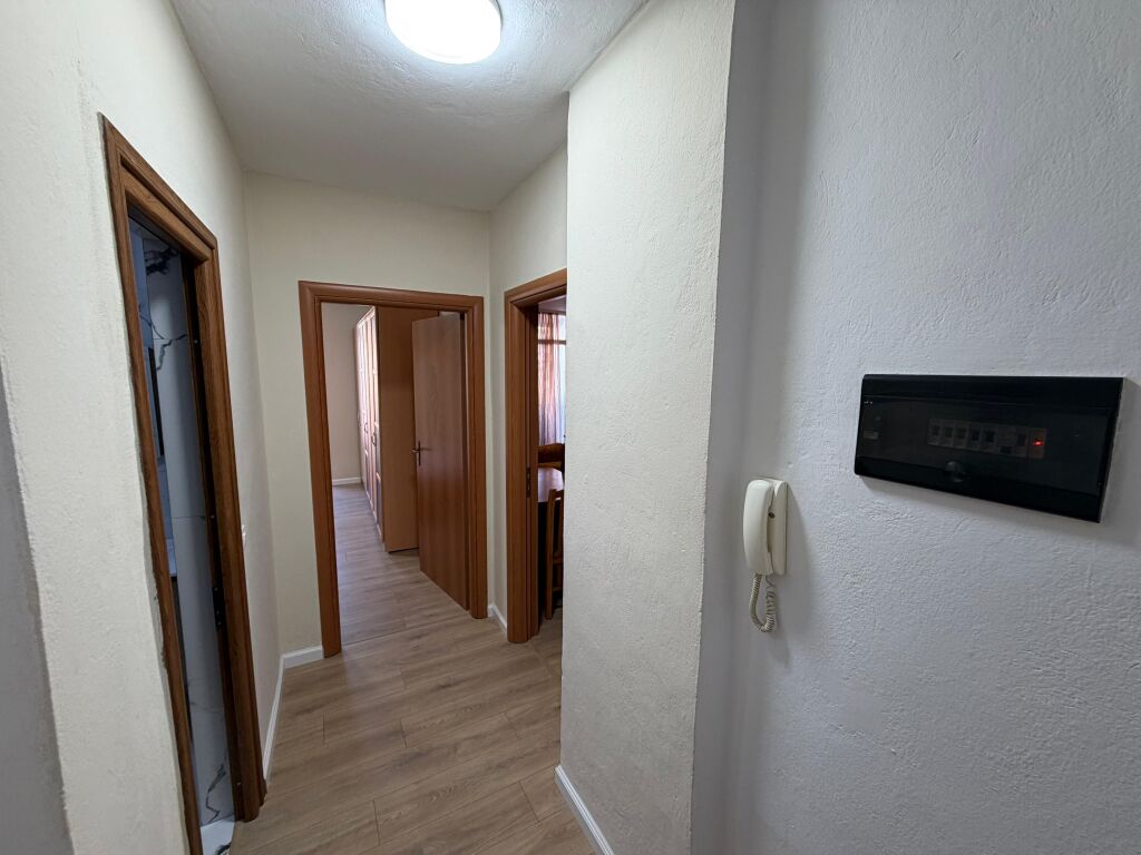 Affittasi appartamento 1+1 vicino a Pazari I Ri