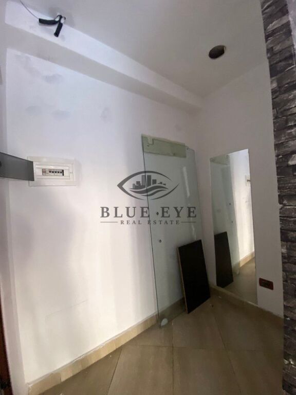 FOR RENT: Commercial Space!