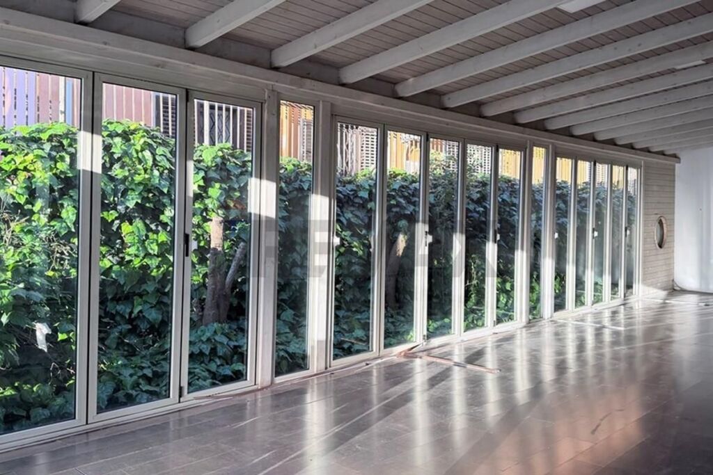 Business premises for rent