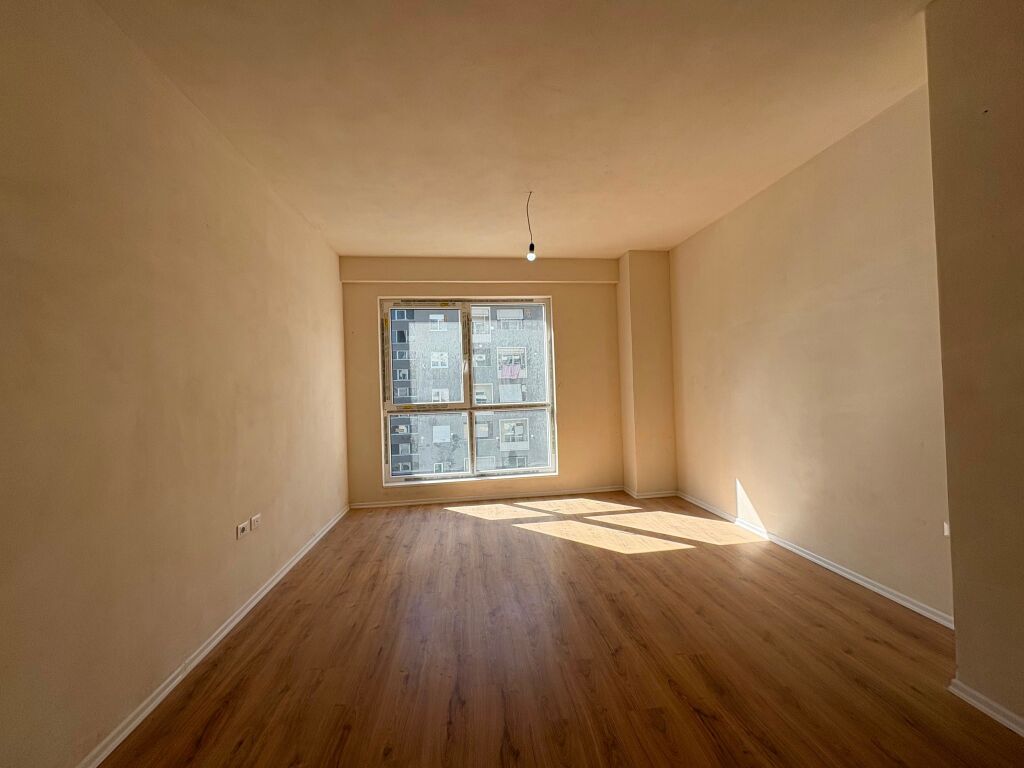 For sale 3+1+2+ Storage at Komuna e Parisit!