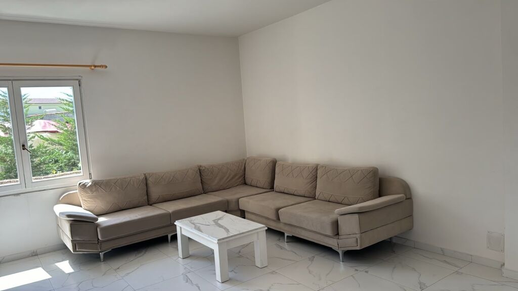 Appartamento 2+1 in affitto in Via Korabi