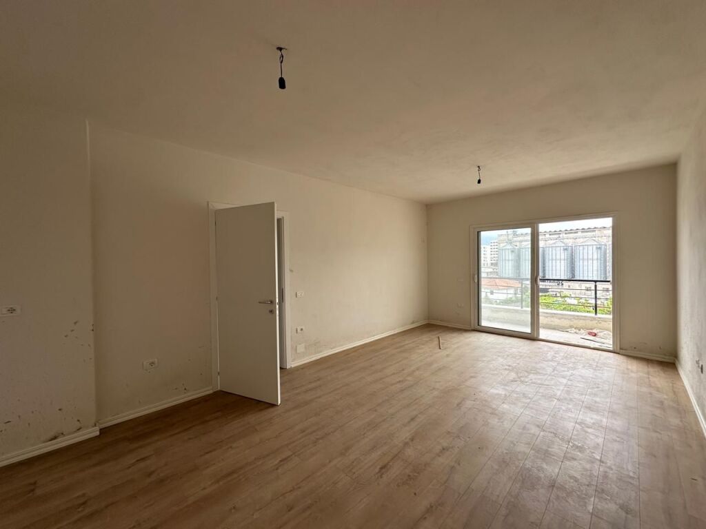 Apartment for sale in Yzberisht