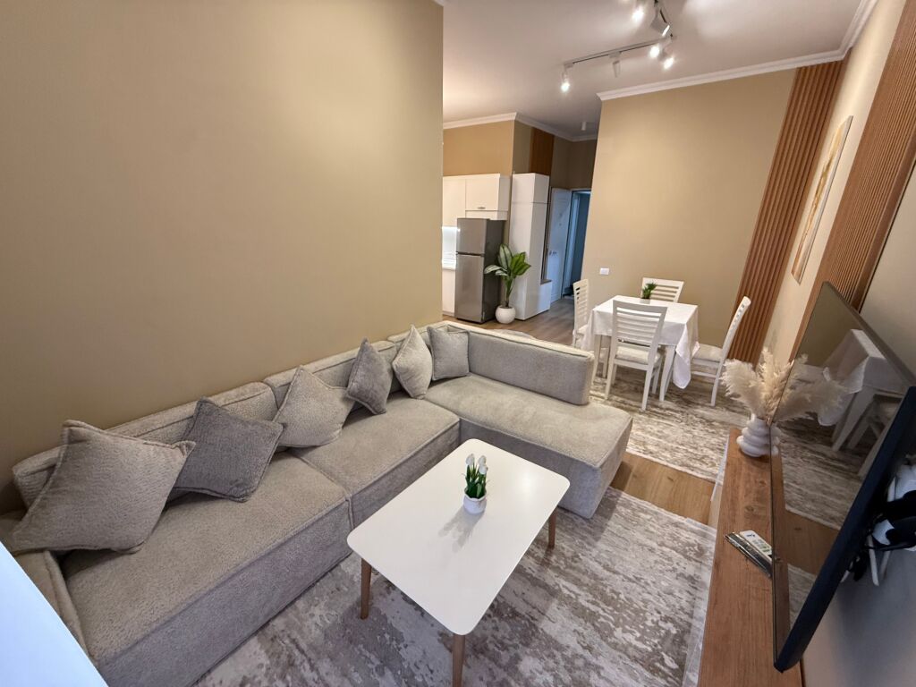 📣 QERA SUPER Apartament 1+1 Me Parking 📍 Kopeshti Botanik, Prane Xhamise ✨