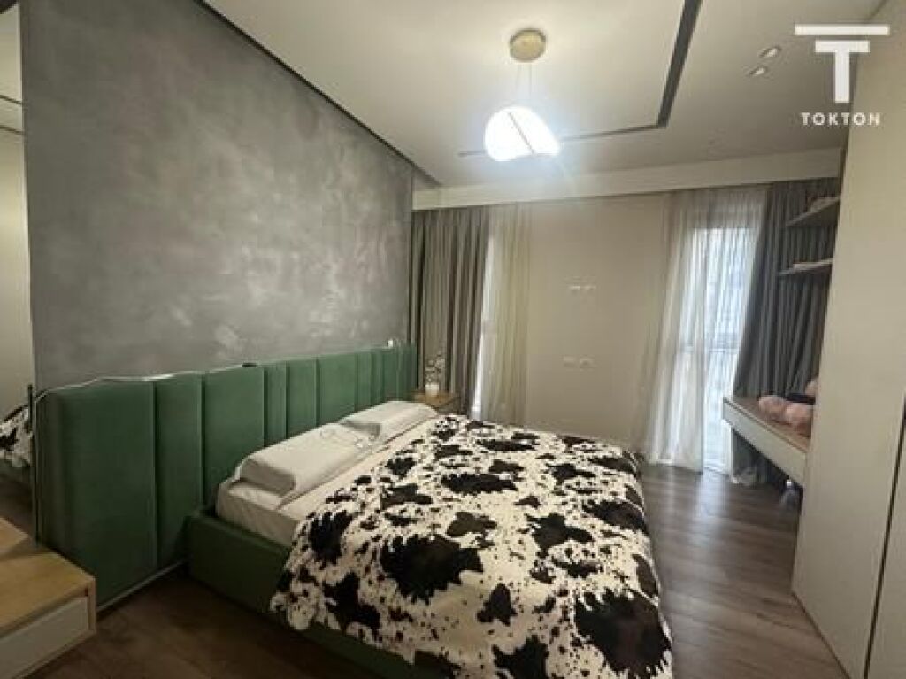 IN VENDITA, APPARTAMENTO 3+1+2, VIA DEI KOSOVARI, TIRANA