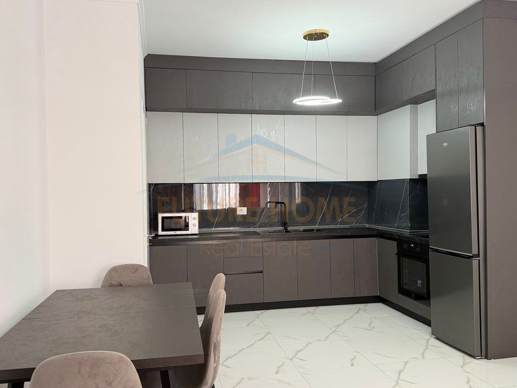 Qira, Apartament 1+1, Unaza e Re, Tiranë.