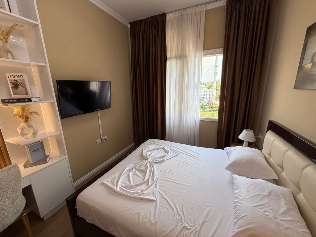 📣 QERA SUPER Apartament 1+1 Me Parking 📍 Kopeshti Botanik, Prane Xhamise ✨